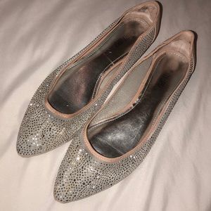 Jennifer Lopez ballet flats
